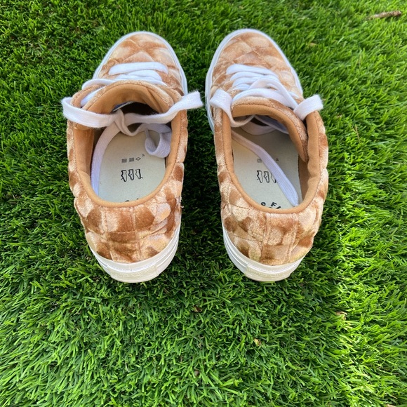 Converse One Star X Golf Le Fleur OX
Quilted Velvet / Brown Sugar - Picture 12 of 14